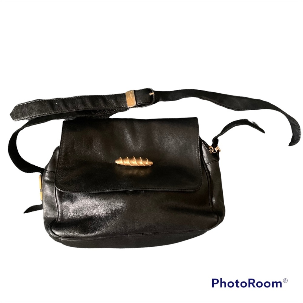 Tuscans Black leather purse